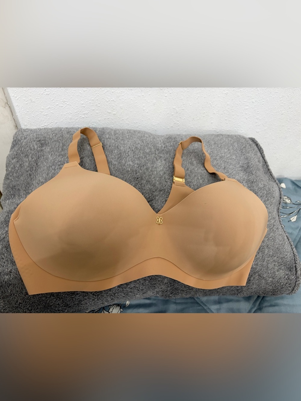 Honeylove Nude/Beige Smooth Padded Strapless Bra size 40D